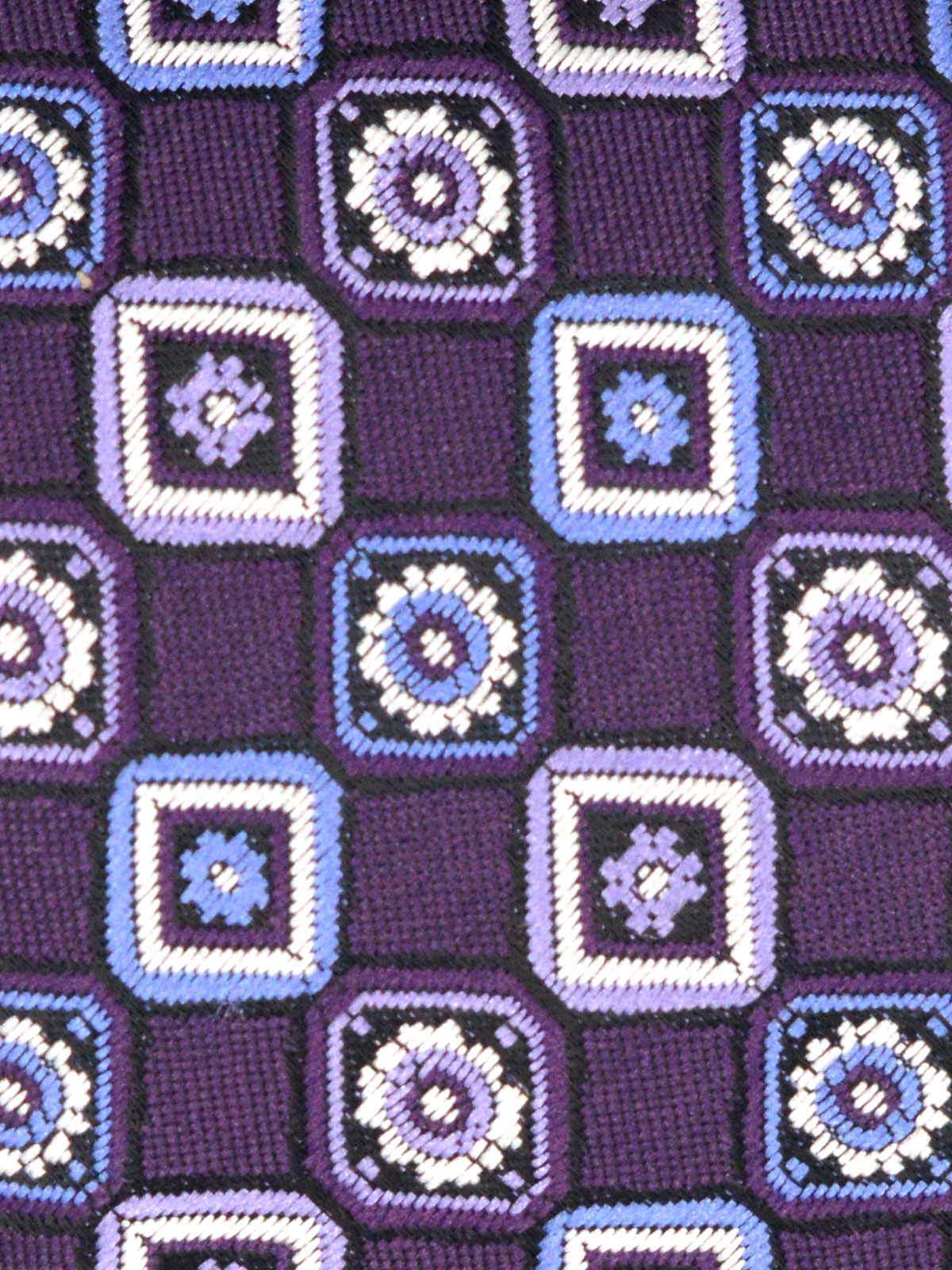 Вратовръзка в тъмно лилаво на цветя и кв - 10156 - 25.00 лв img2