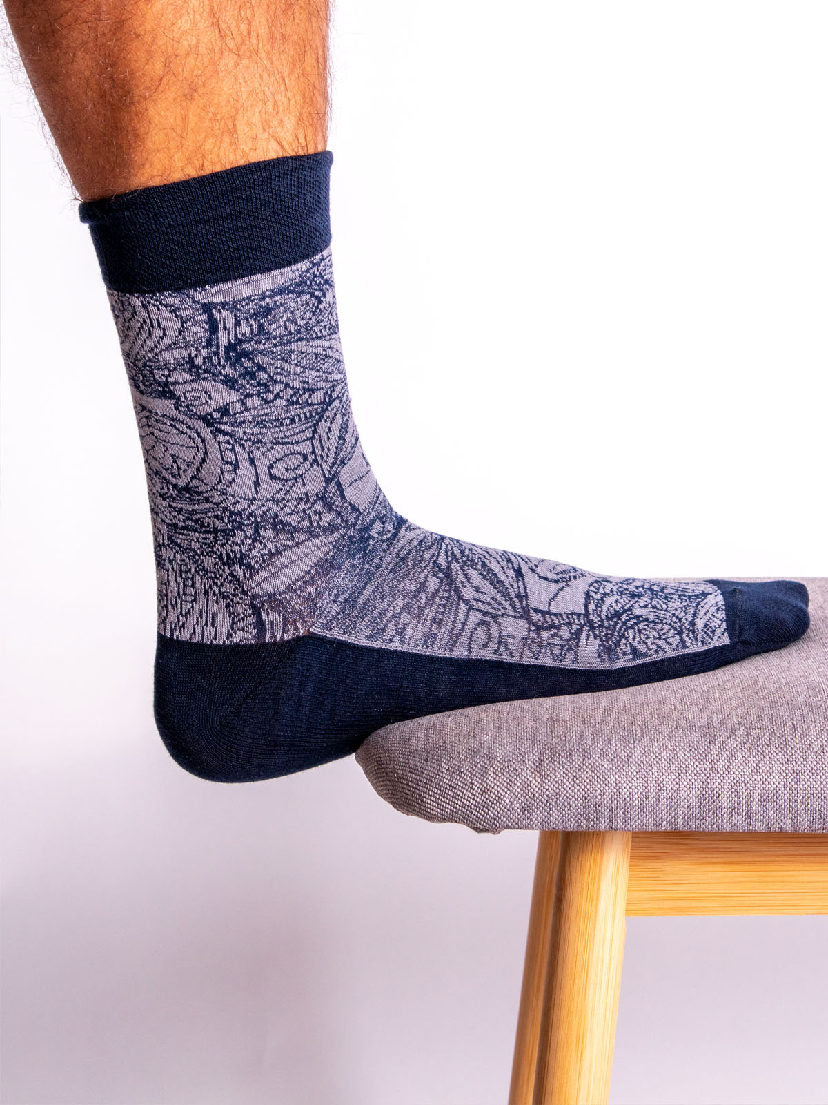 Чорапи с контрастна шарка в бежово - 10527 - 7.00 лв img2
