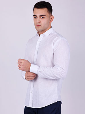 Бяла риза от лен и памук - 21527 - 88.00 лв