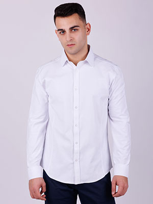 Бяла риза с релеф на райе - 21539 86.00 лв img3
