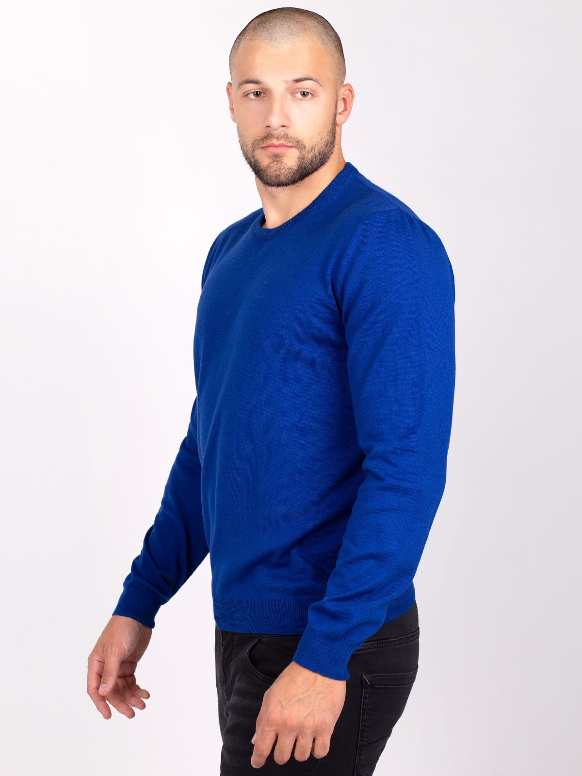 Пуловер в цвят син парламент - 35300 39.00 лв img2