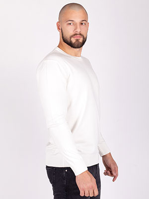 Бял мъжки пуловер от фино плетиво - 35307 78.00 лв img2
