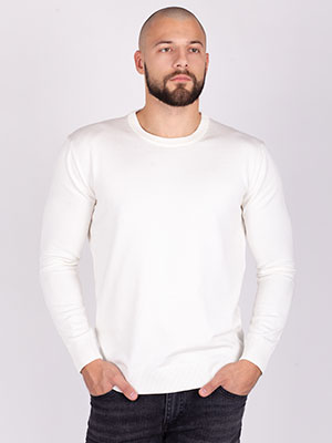 Бял мъжки пуловер от фино плетиво - 35307 78.00 лв img3