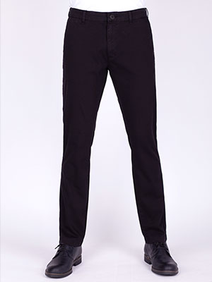 Черен структуриран панталон - 60281 - 109.00 лв