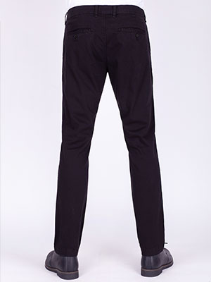 Черен структуриран панталон - 60281 109.00 лв img3