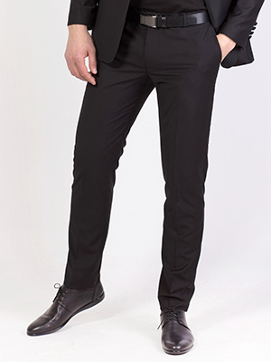 Стилен класически панталон в черно - 63301 - 94.00 лв
