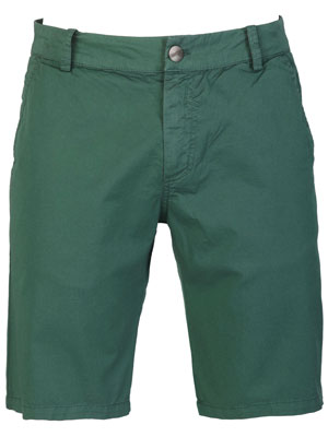 Къс панталон в зелено-67093-78.00 лв