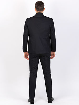 Мъжки костюм черен релеф от три части - 68061 430.00 лв img4