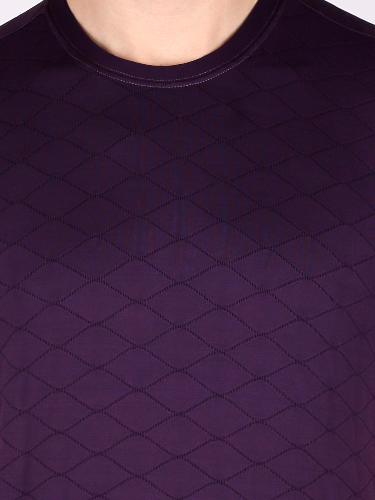 Тъмно лилава тениска на ромбове - 88010 12.00 лв img3