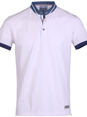 item:Бяла блуза с къс ръкав войнишка яка - 93439 - 72.00 лв