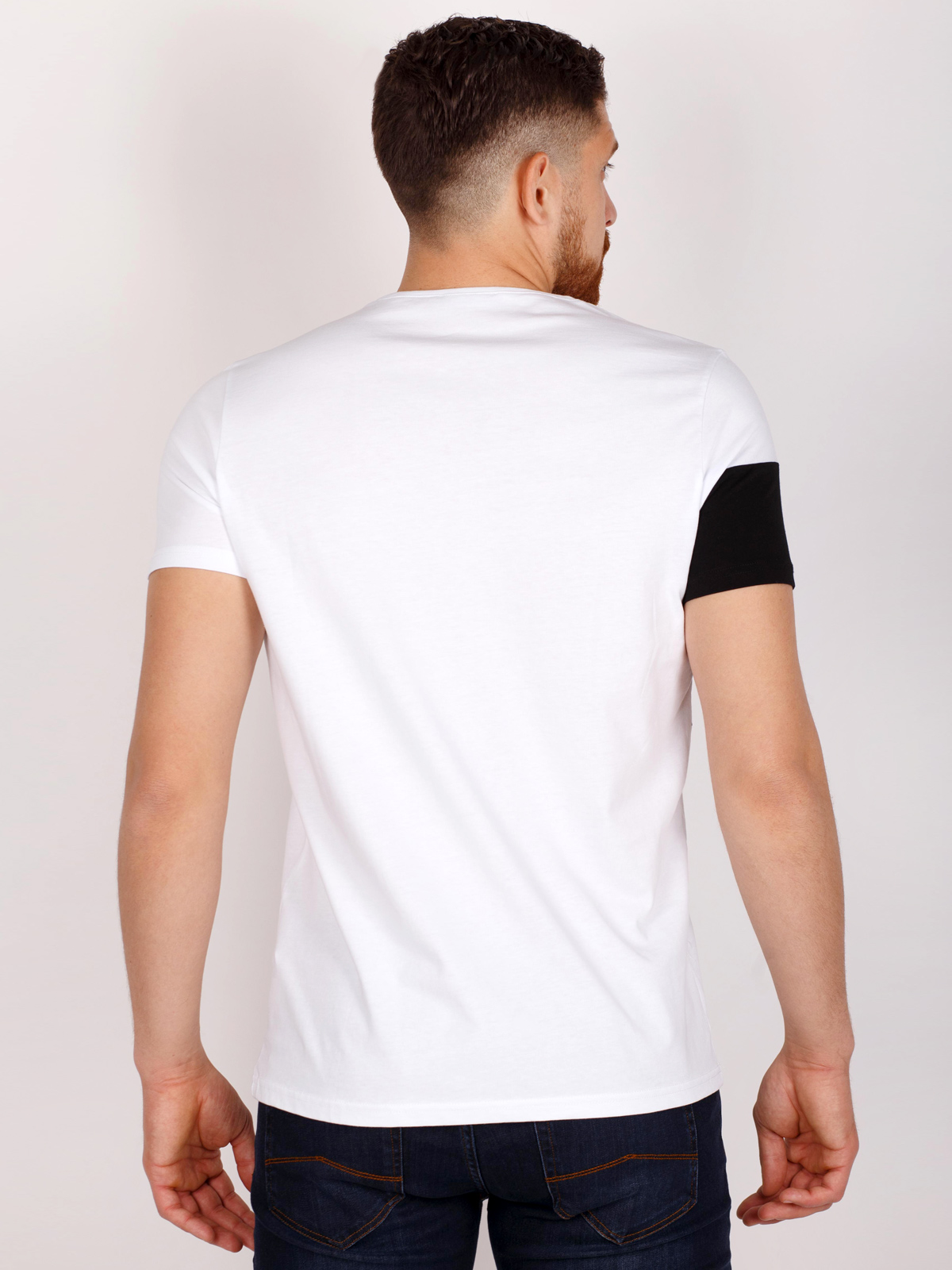 Бяла тениска с черен печат  - 96413 29.00 лв img3