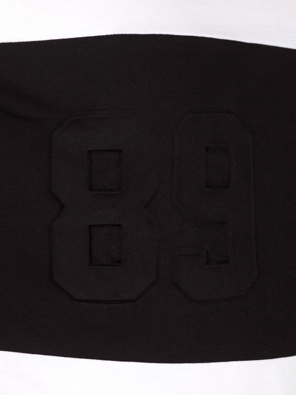 Бяла тениска с черен печат  - 96413 29.00 лв img4