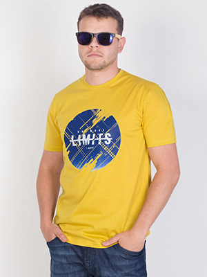 Жълта тениска със син печат - 96437 42.00 лв img3