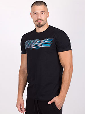 Тениска в черно с принт в бяло и синьо - 96443 - 42.00 лв