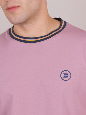 Блуза в лилаво с лого - 96452 39.00 лв img3
