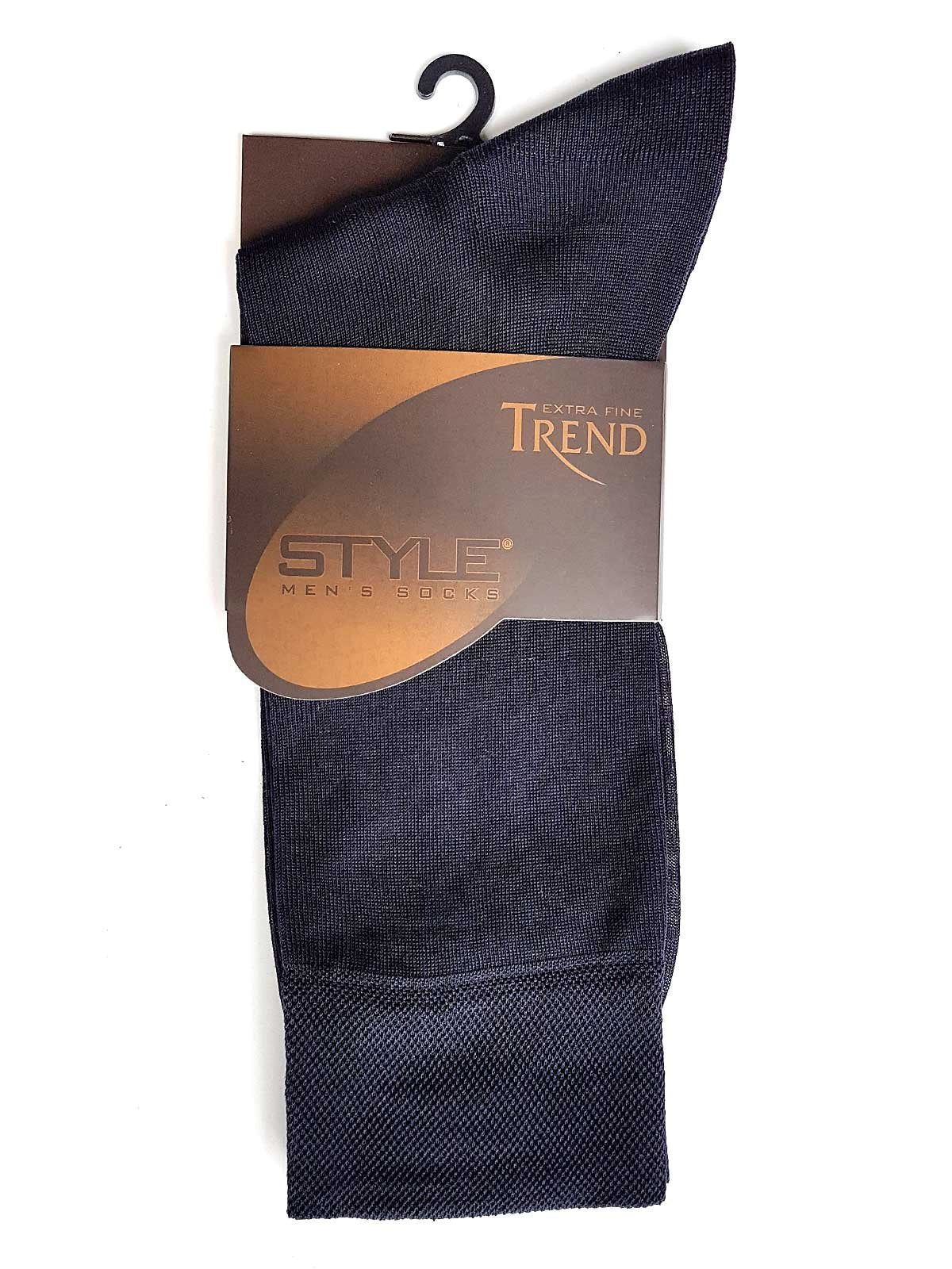 Чорапи в тъмносиньо от фин памук