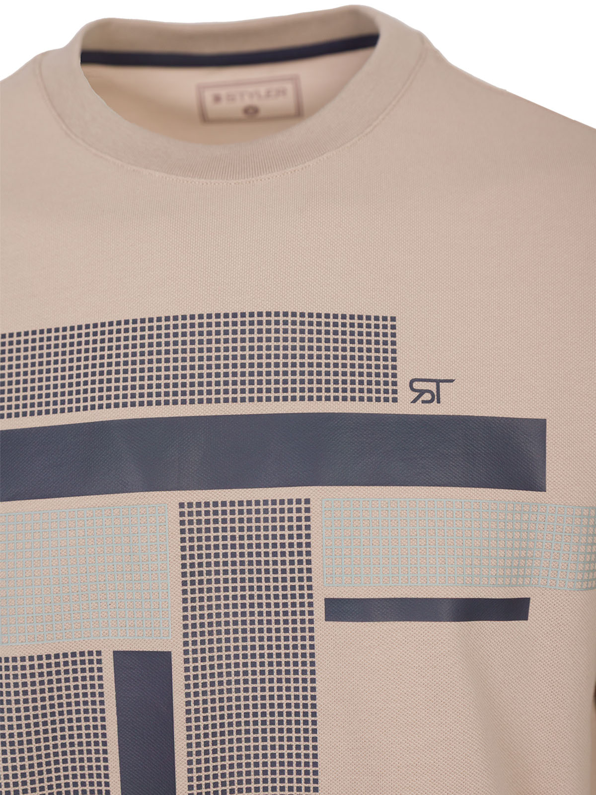 Блуза в бежово пике с тъмно син принт