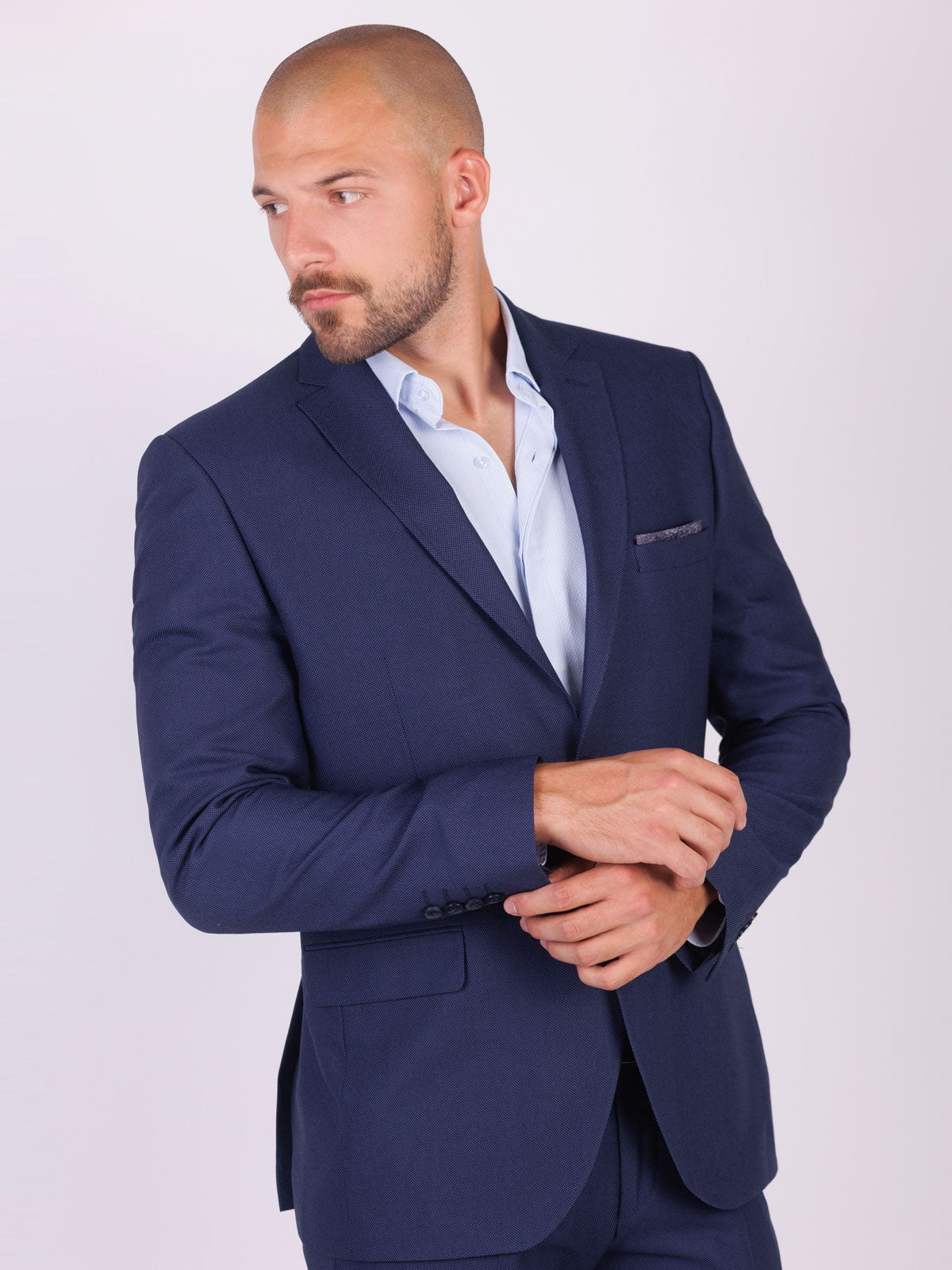 Официално сако в тъмно синьо