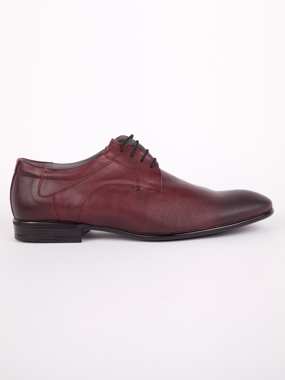 Класически обувки бордо