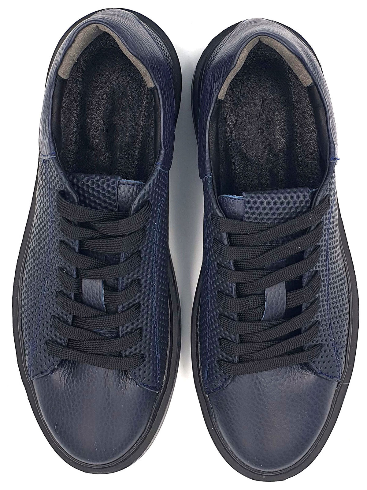 Мъжки кожени обувки с връзки